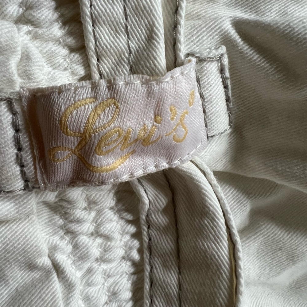 Brand new, never worn vintage item